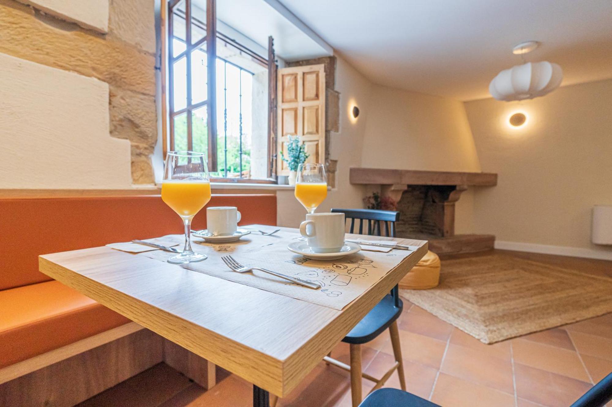 Hotel R Santillana Сантильяна-дель-Мар Экстерьер фото